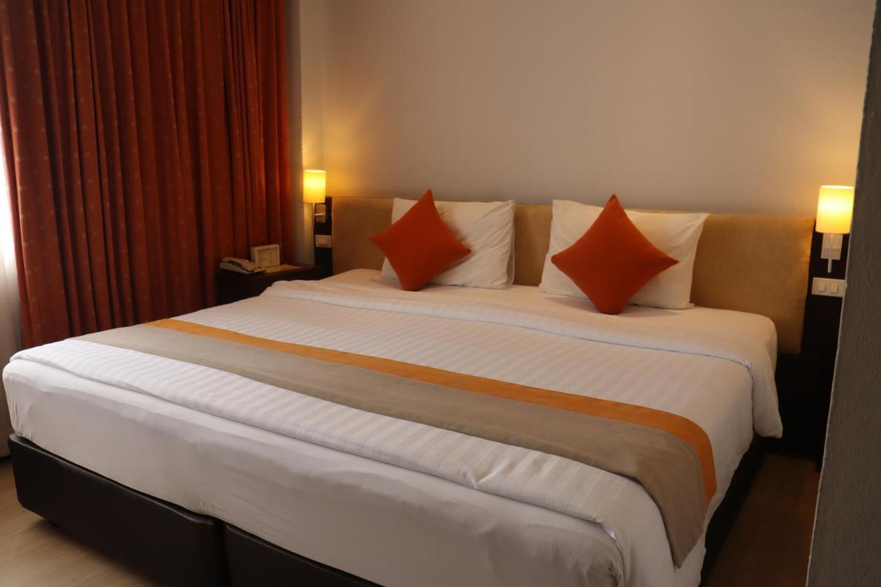 Bossotel Bangkok Kültér fotó